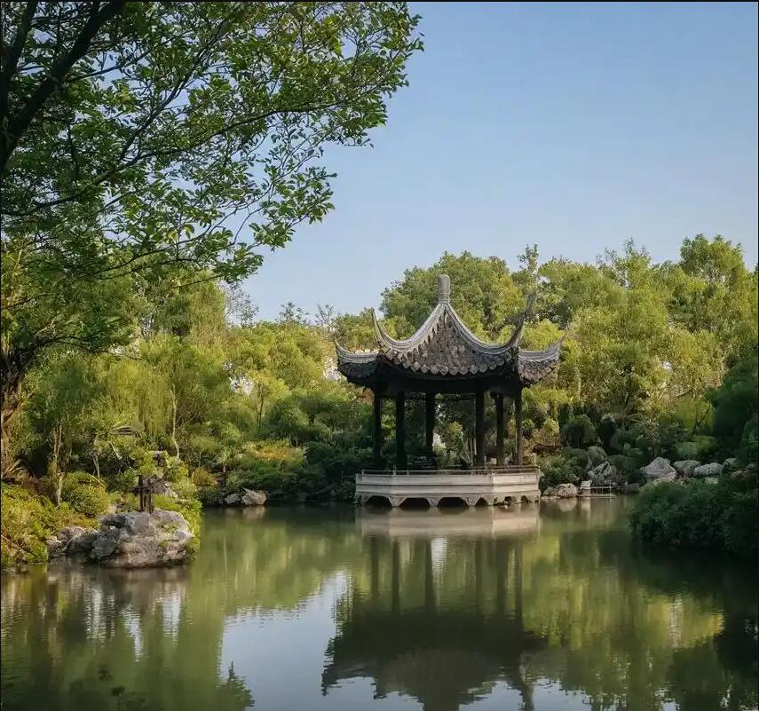 布尔津县迎松餐饮有限公司